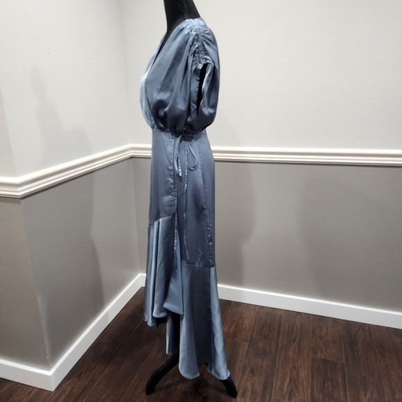 Curve Satin Wrap Mididress Ruched Detail Dusky Blue Size 0 (ASOS DESIGN) - Picture 5 of 17